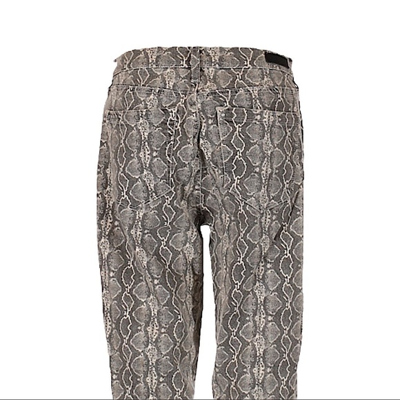 BLANK-NYC The Reade Crop Skinny Jeans 27 Gray Snake Print Cropped Denim Pants - Picture 6 of 10